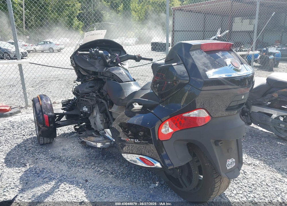2014 CAN-AM SPYDER ROADSTER RT/RTS/RT LIMITED VIN: 2BXNBDD10EV006492