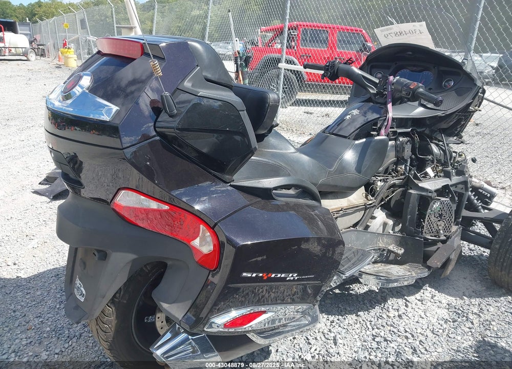 2014 CAN-AM SPYDER ROADSTER RT/RTS/RT LIMITED VIN: 2BXNBDD10EV006492