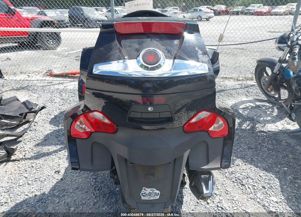 2014 CAN-AM SPYDER ROADSTER RT/RTS/RT LIMITED VIN: 2BXNBDD10EV006492