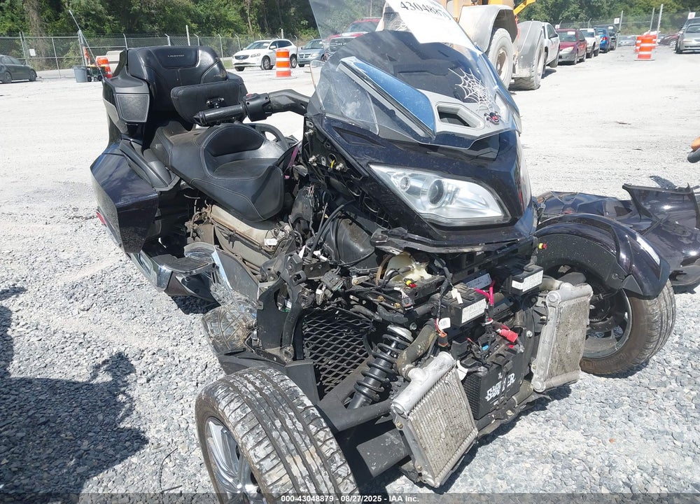 2014 CAN-AM SPYDER ROADSTER RT/RTS/RT LIMITED VIN: 2BXNBDD10EV006492