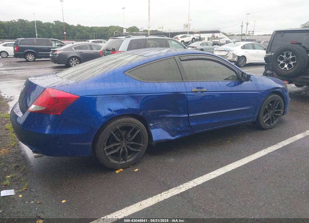 2011 HONDA ACCORD 2.4 EX VIN: 1HGCS1B71BA012776