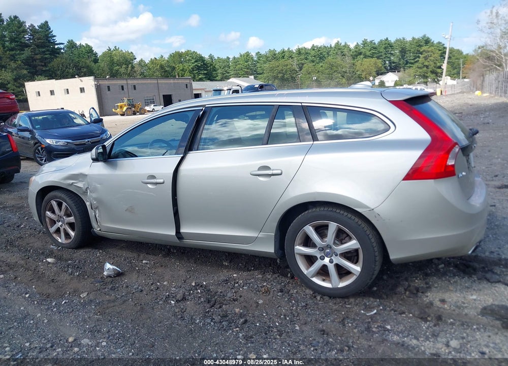 2017 VOLVO V60 VIN: YV140MEKXH1332451