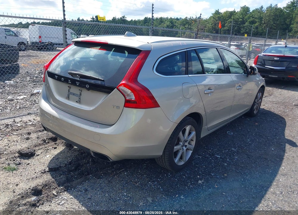 2017 VOLVO V60 VIN: YV140MEKXH1332451