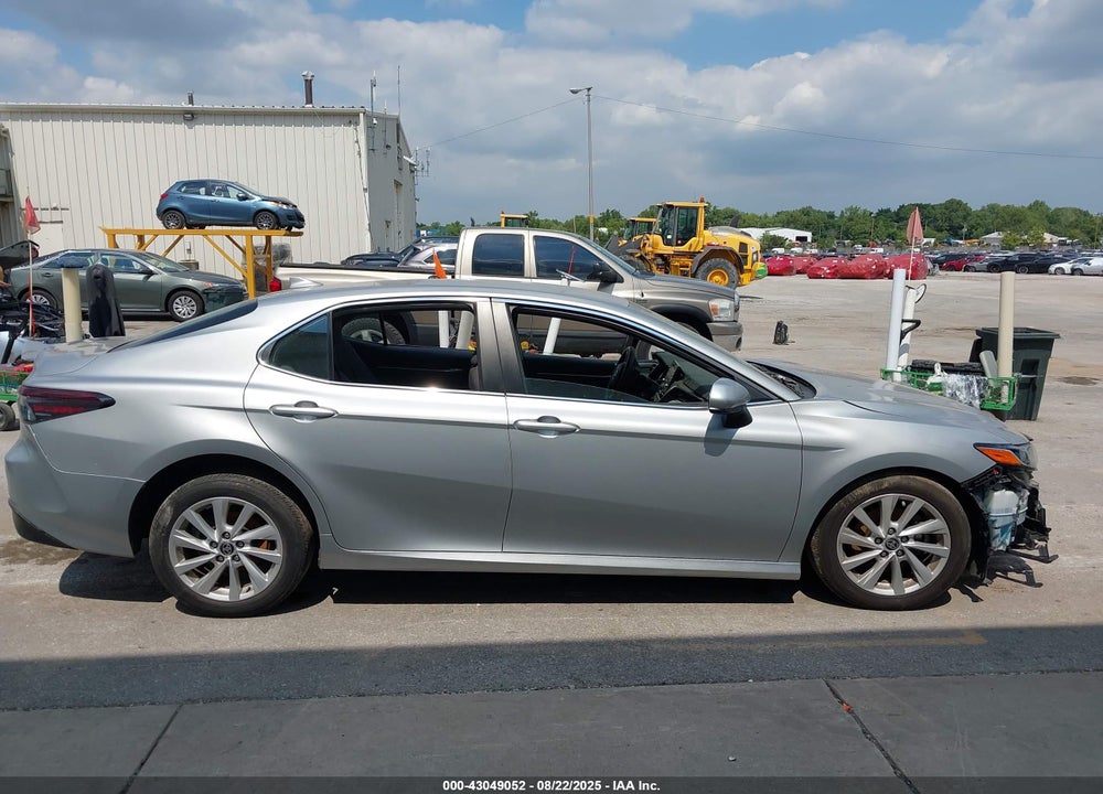 2021 TOYOTA CAMRY VIN: 4T1C11AK6MU460175