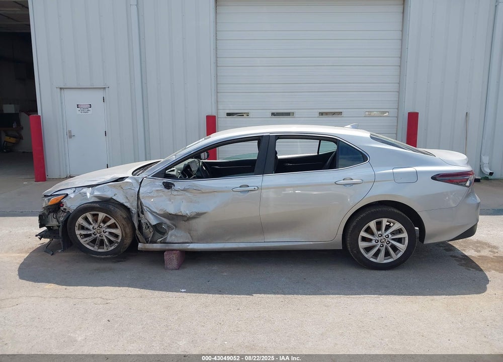 2021 TOYOTA CAMRY VIN: 4T1C11AK6MU460175