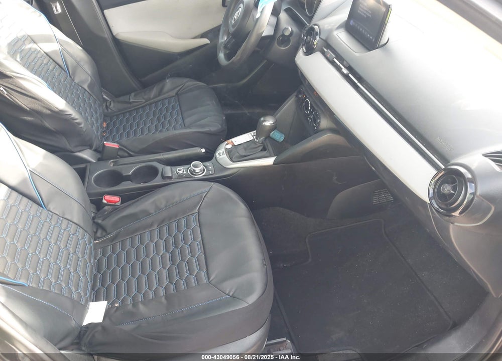 2019 TOYOTA YARIS VIN: 3MYDLBYVXKY502268