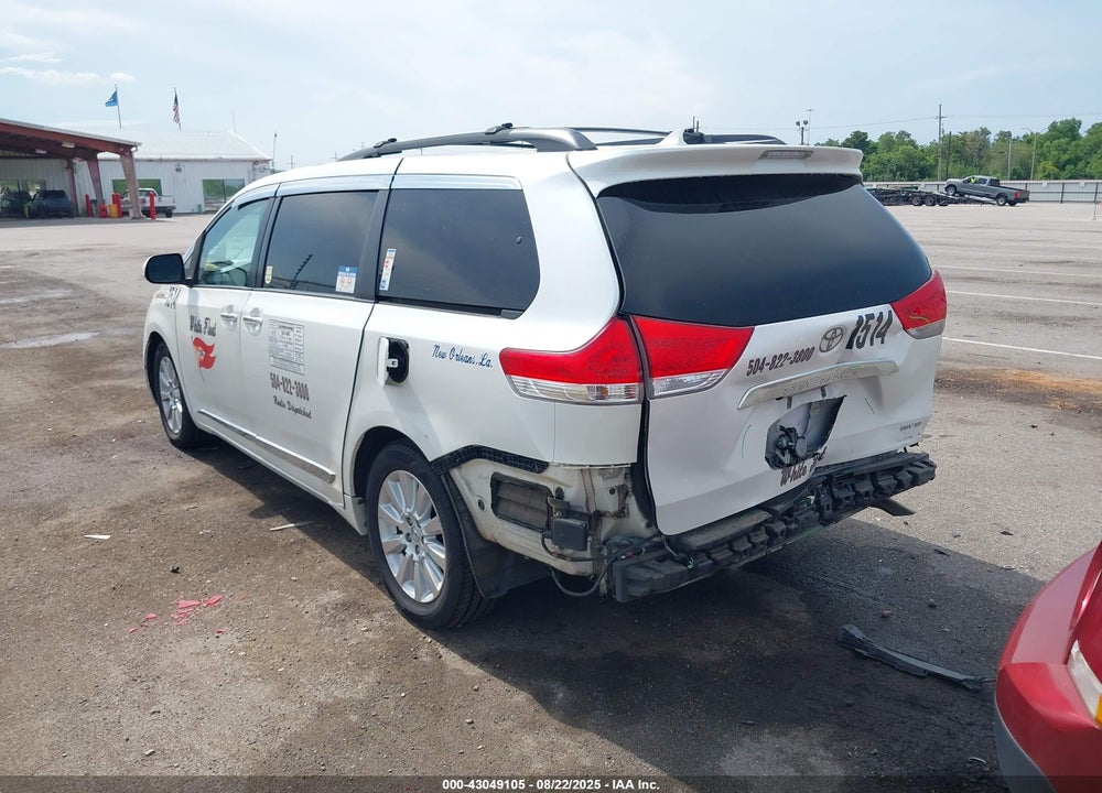 2014 TOYOTA SIENNA LIMITED V6 7 PASSENGER VIN: 5TDYK3DC0ES474439