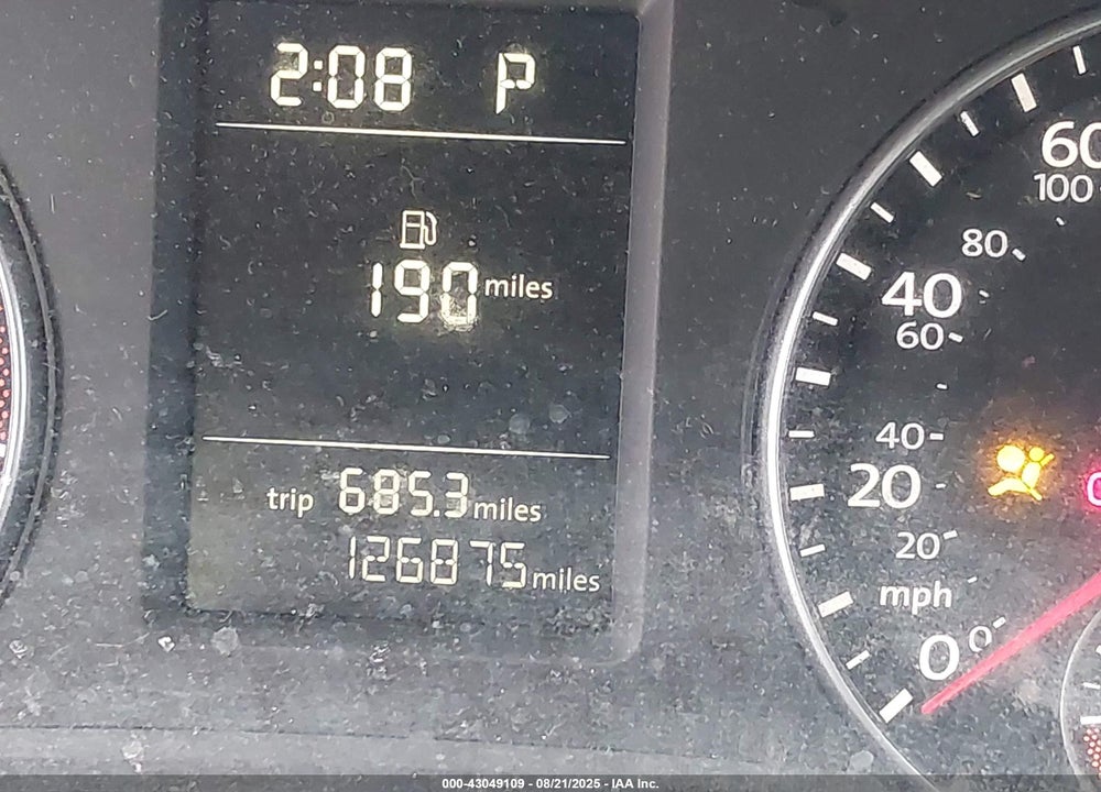 2015 VOLKSWAGEN PASSAT VIN: 1VWAT7A36FC042383