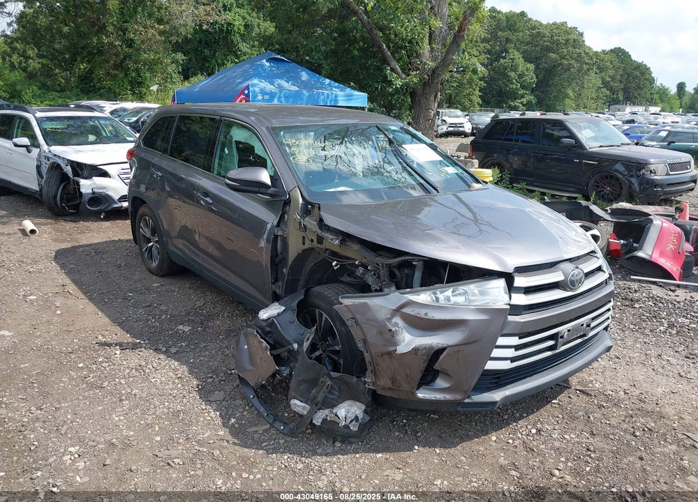 2019 TOYOTA HIGHLANDER LE VIN: 5TDBZRFH8KS917753