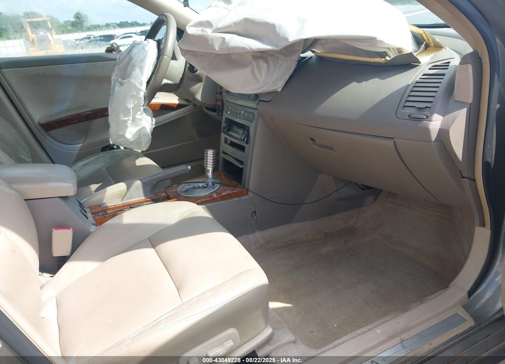 2004 NISSAN MAXIMA 3.5 SL VIN: 1N4BA41E24C888011