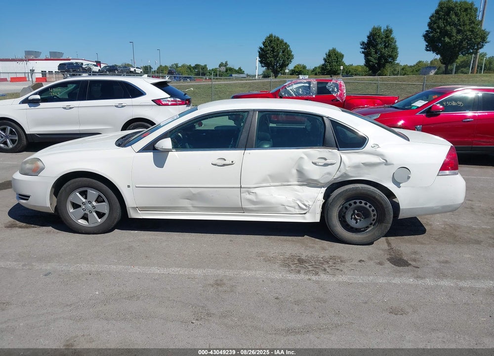 2009 CHEVROLET IMPALA VIN: 2G1WT57K991158370