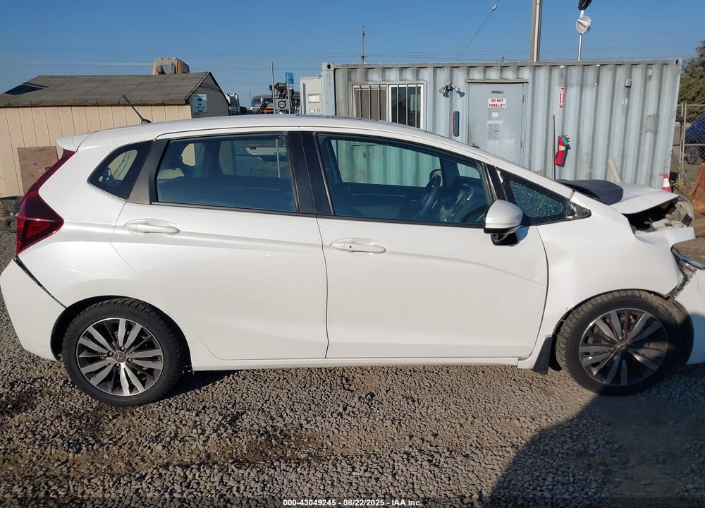 2017 HONDA FIT EX VIN: JHMGK5H71HS003883