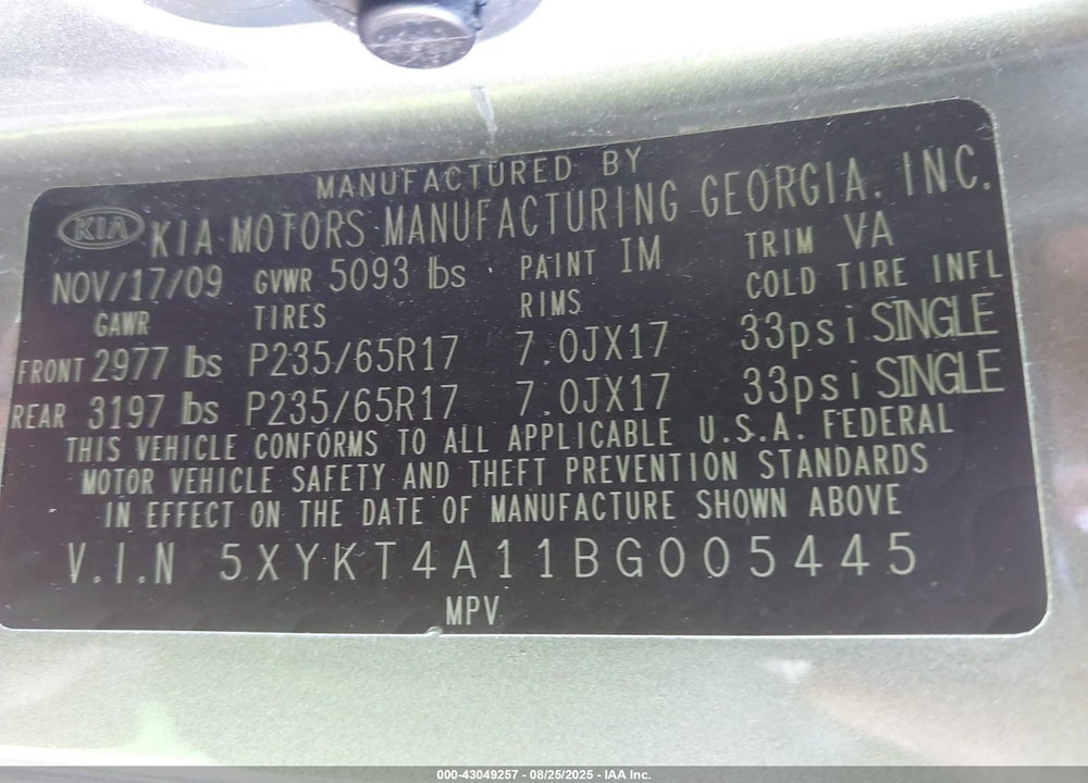 2011 KIA SORENTO VIN: 5XYKT4A11BG005445