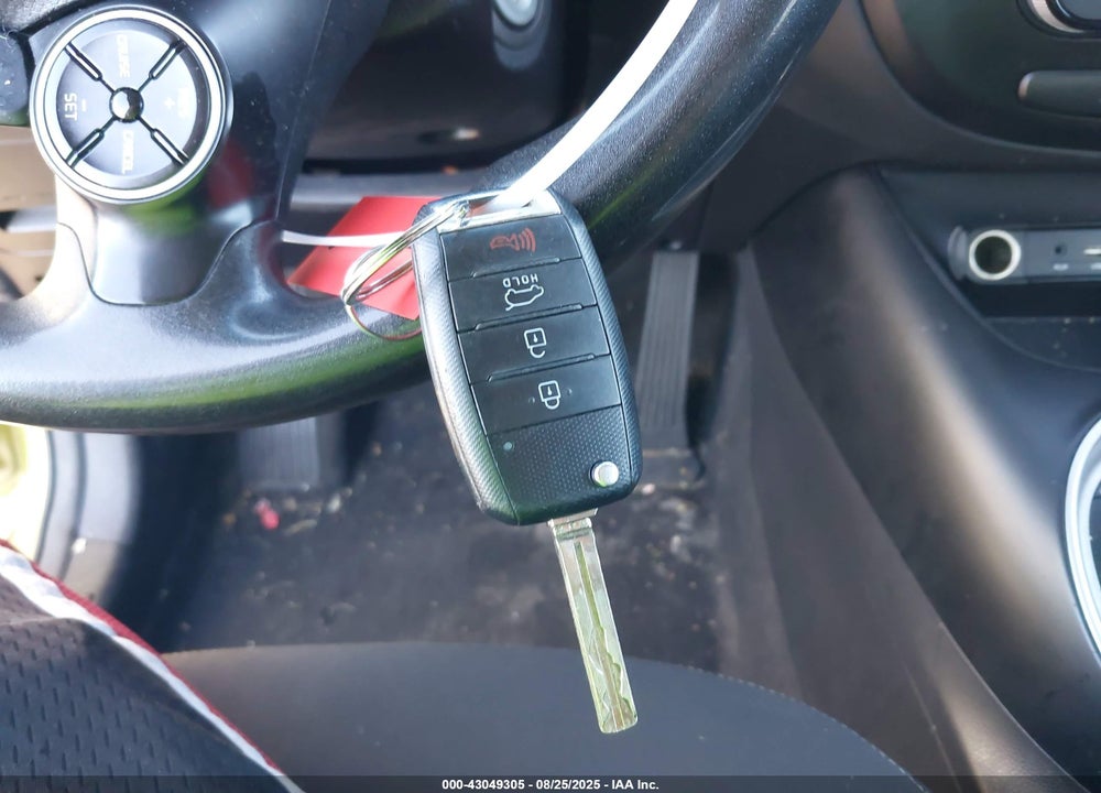 2016 KIA SOUL VIN: KNDJN2A27G7844457