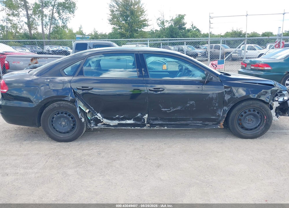 2015 VOLKSWAGEN PASSAT 1.8T S VIN: 1VWAT7A33FC014802