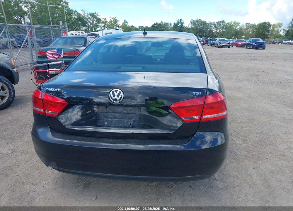 2015 VOLKSWAGEN PASSAT 1.8T S VIN: 1VWAT7A33FC014802