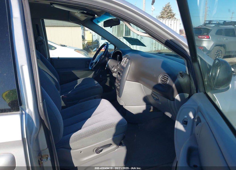 2005 DODGE GRAND CARAVAN SXT VIN: 2D4GP44L65R573510