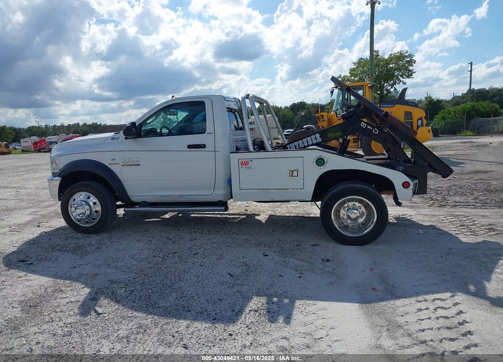 2018 RAM 4500 CHASSIS TRADESMAN/SLT VIN: 3C7WRKAL7JG128675