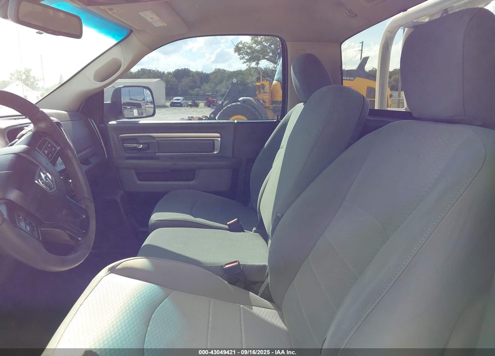 2018 RAM 4500 CHASSIS TRADESMAN/SLT VIN: 3C7WRKAL7JG128675
