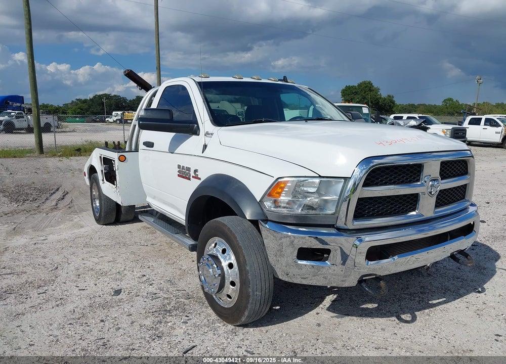 2018 RAM 4500 CHASSIS TRADESMAN/SLT VIN: 3C7WRKAL7JG128675