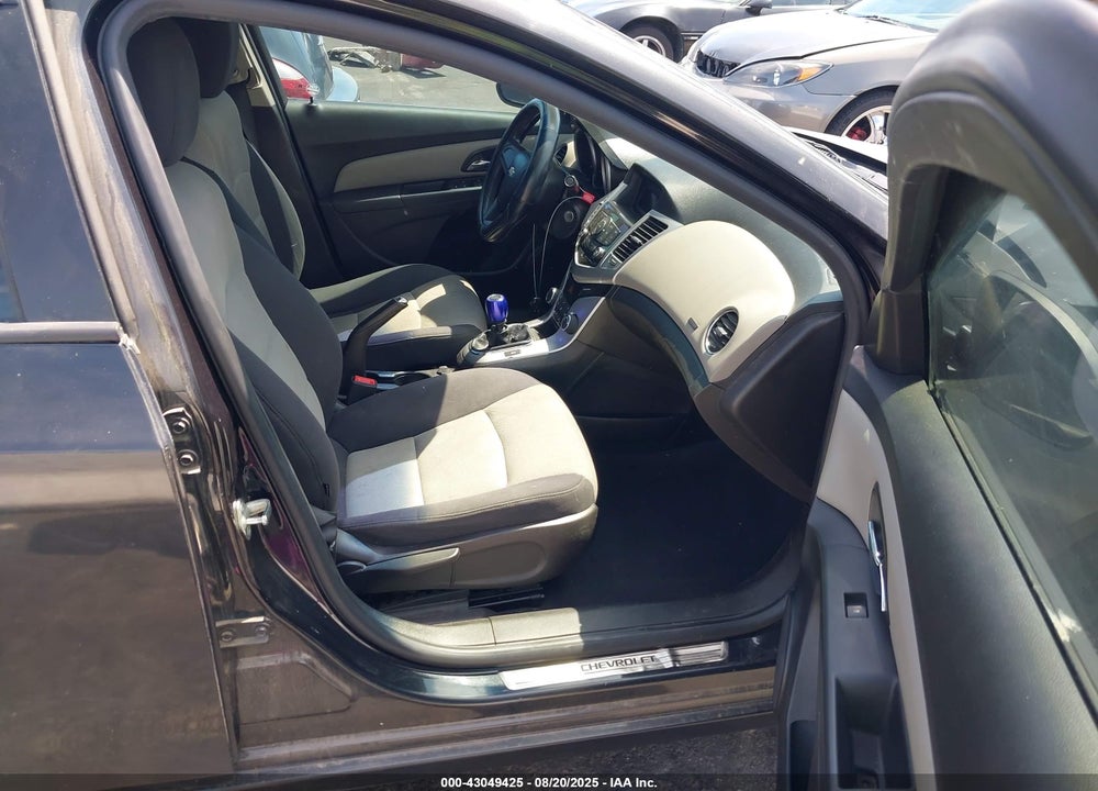 2014 CHEVROLET CRUZE LS MANUAL VIN: 1G1PB5SH8E7471412