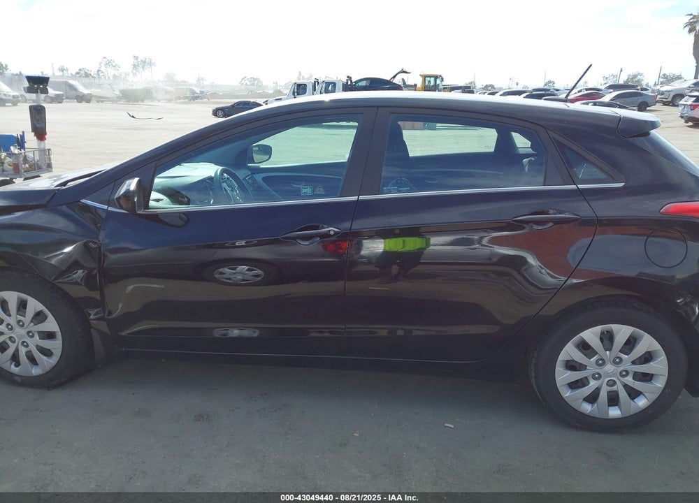 2016 HYUNDAI ELANTRA VIN: KMHD35LH5GU300283