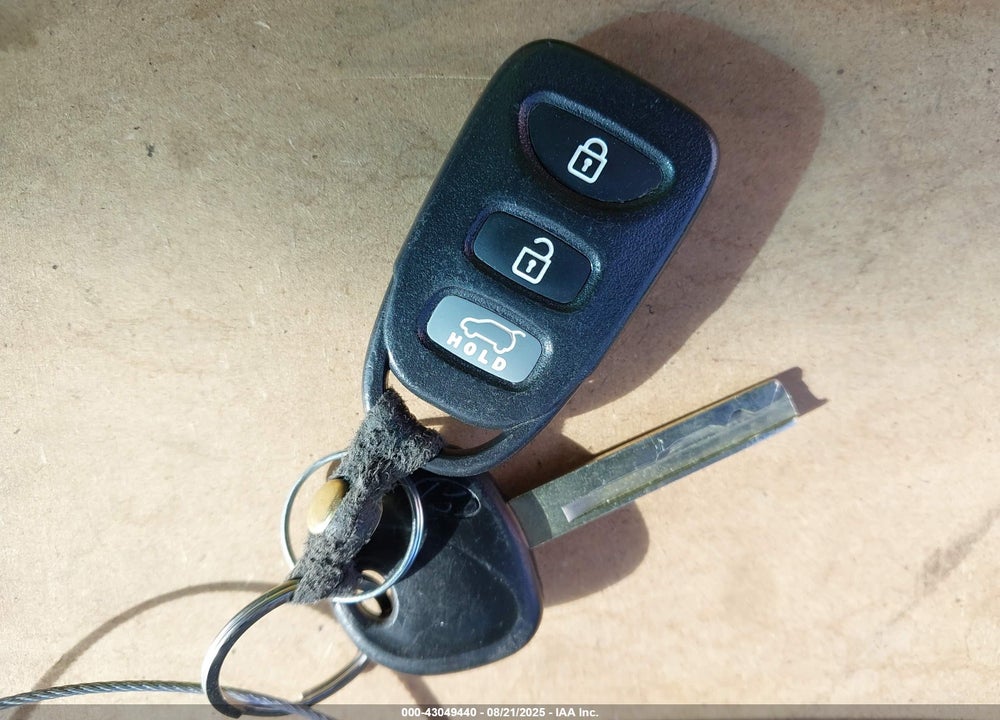 2016 HYUNDAI ELANTRA VIN: KMHD35LH5GU300283