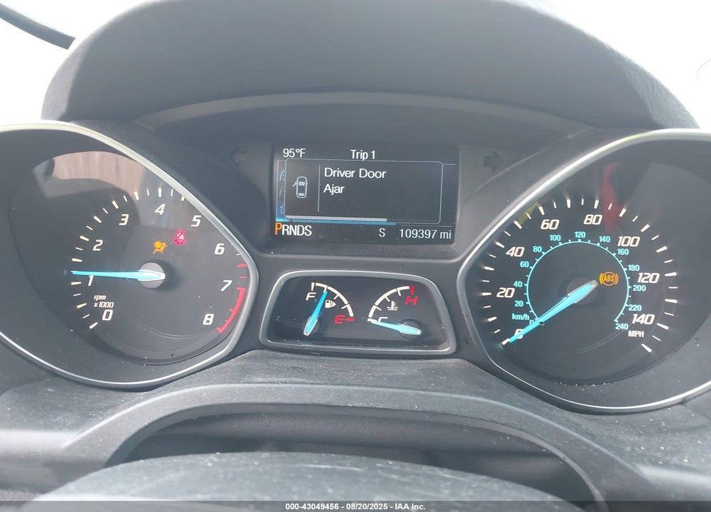 2016 FORD ESCAPE VIN: 1FMCU0G72GUC05239