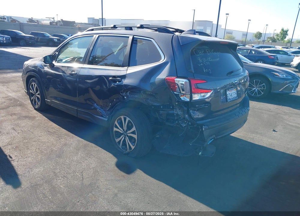 2021 SUBARU FORESTER LIMITED VIN: JF2SKAUC6MH593711