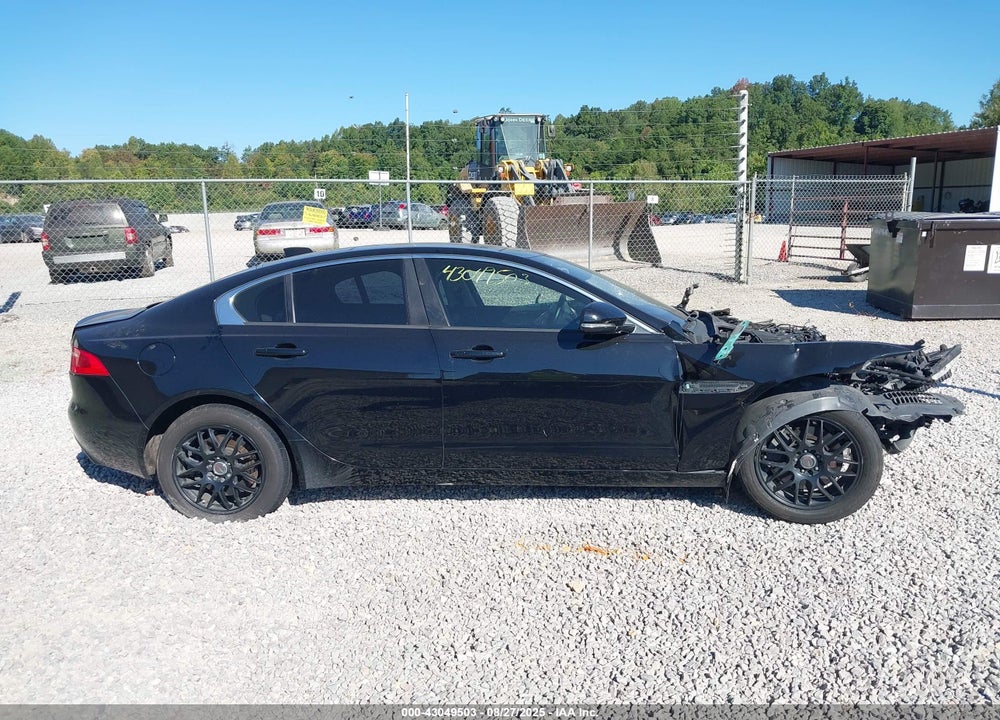 2017 JAGUAR XE VIN: SAJAR4BG3HA969505