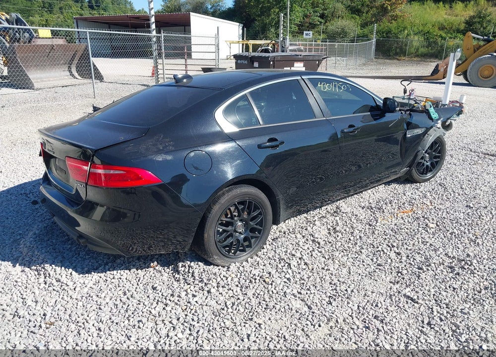 2017 JAGUAR XE VIN: SAJAR4BG3HA969505
