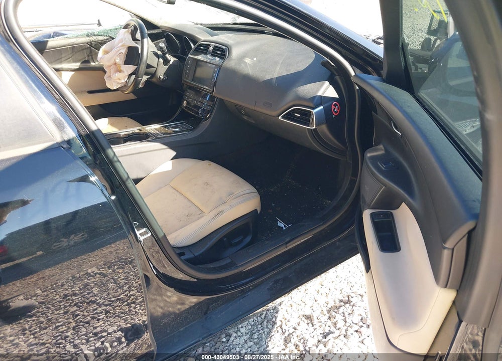 2017 JAGUAR XE VIN: SAJAR4BG3HA969505