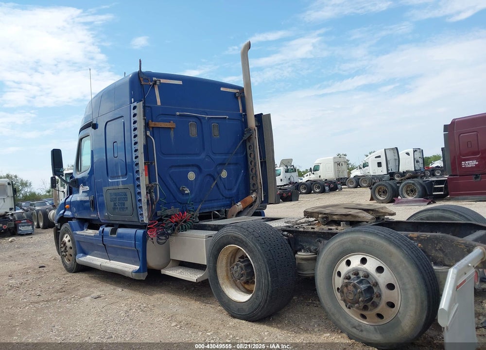 2011 FREIGHTLINER CASCADIA 113 VIN: 1FUJGHDV7BSAU9297
