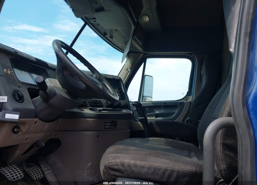 2011 FREIGHTLINER CASCADIA 113 VIN: 1FUJGHDV7BSAU9297