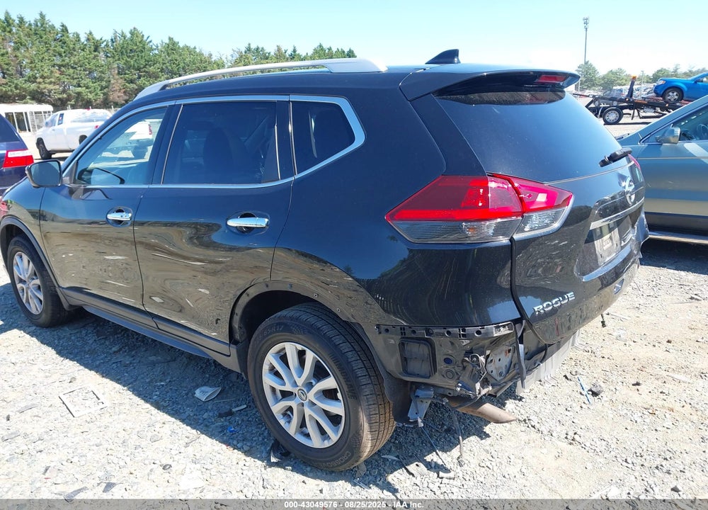 2018 NISSAN ROGUE SV VIN: JN8AT2MV1JW348180