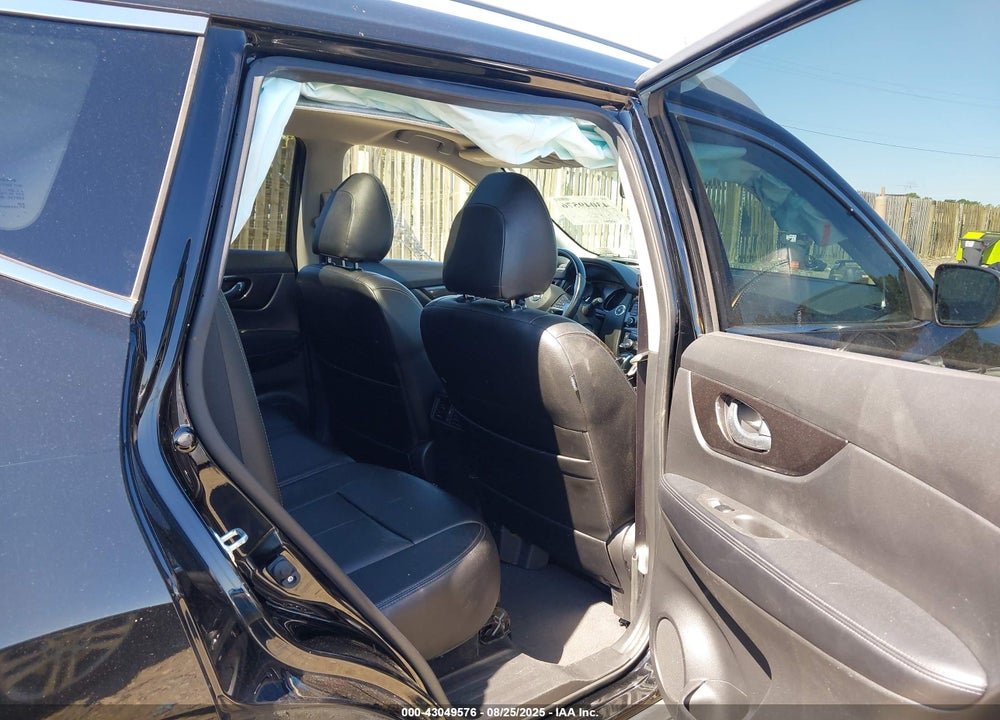 2018 NISSAN ROGUE SV VIN: JN8AT2MV1JW348180