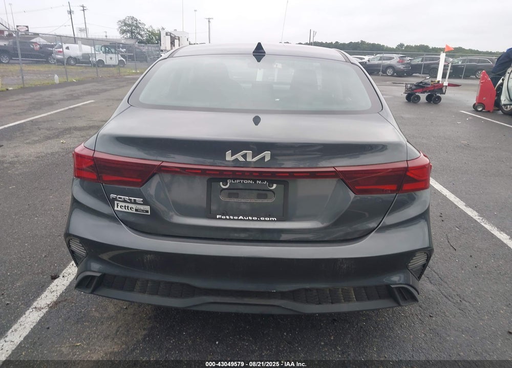 2023 KIA FORTE VIN: 3KPF24AD8PE555972