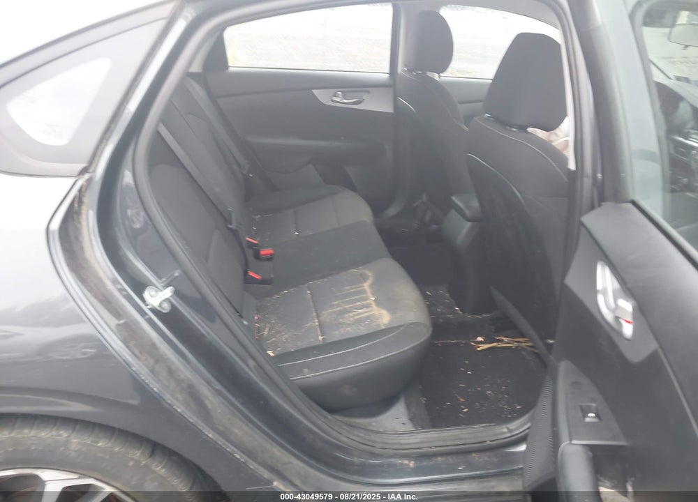 2023 KIA FORTE VIN: 3KPF24AD8PE555972