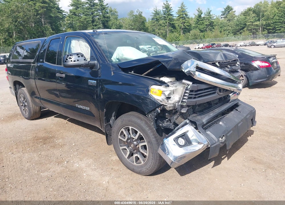 2015 TOYOTA TUNDRA SR5 5.7L V8 VIN: 5TFUY5F18FX428454