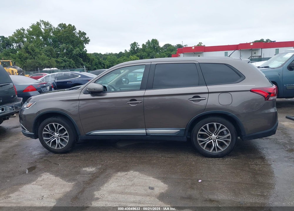 2016 MITSUBISHI OUTLANDER VIN: JA4AD3A39GZ019939