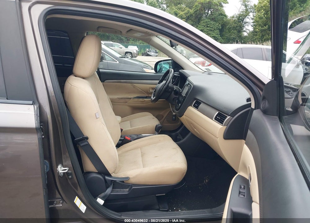 2016 MITSUBISHI OUTLANDER VIN: JA4AD3A39GZ019939