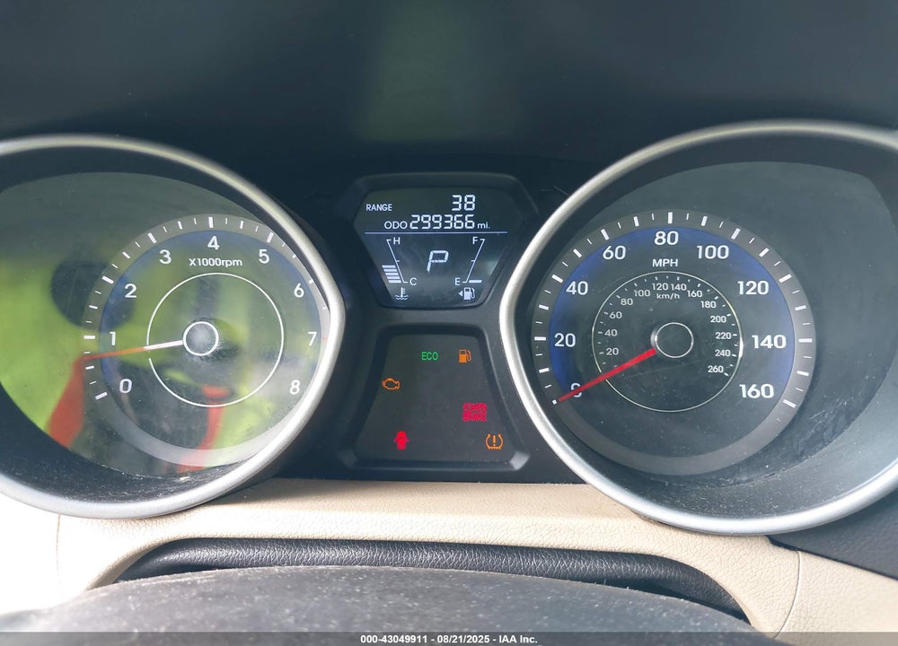2012 HYUNDAI ELANTRA VIN: KMHDH4AE5CU249334