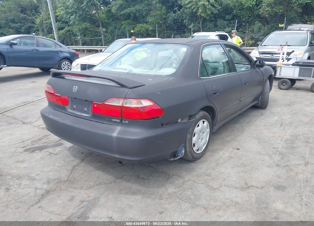 1998 HONDA ACCORD LX VIN: 1HGCG5540WA187147