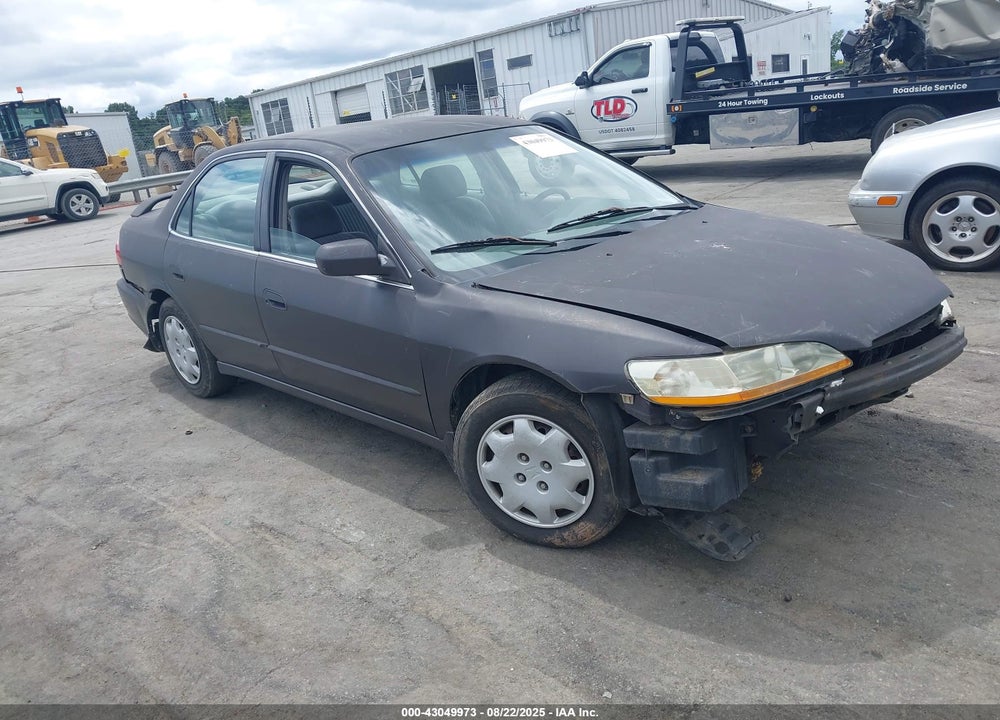 1998 HONDA ACCORD LX VIN: 1HGCG5540WA187147
