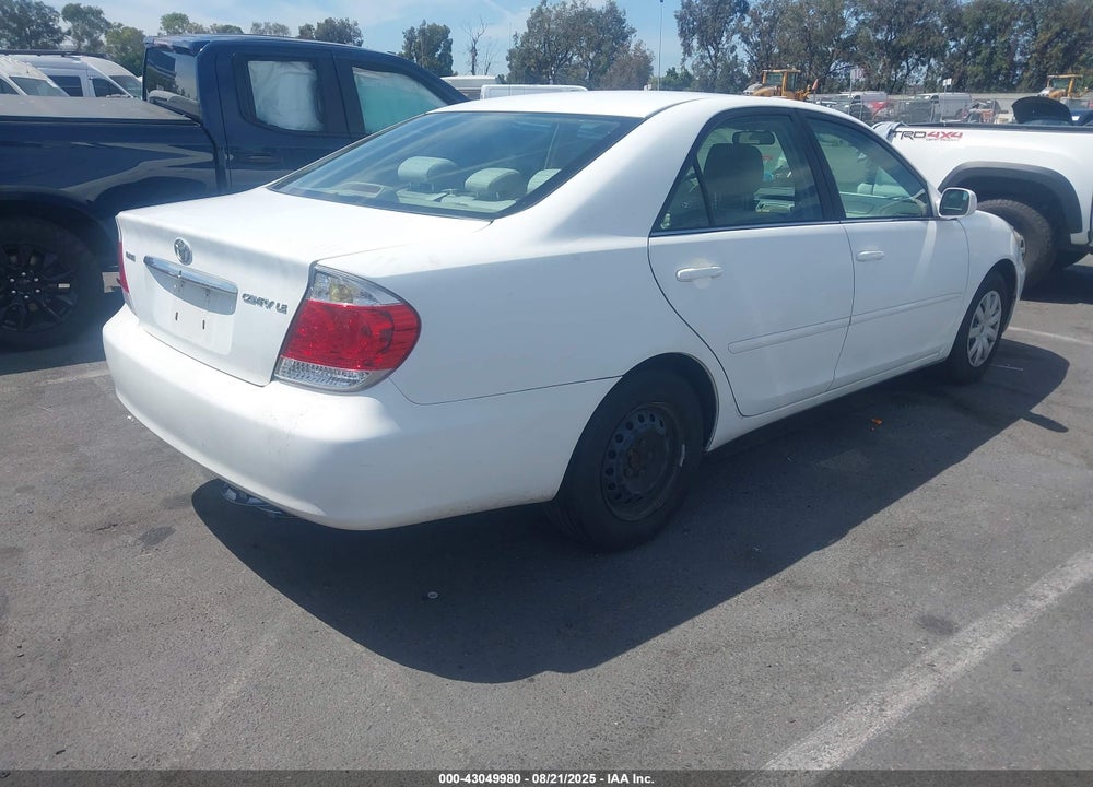 2005 TOYOTA CAMRY LE VIN: 4T1BE32K15U556405
