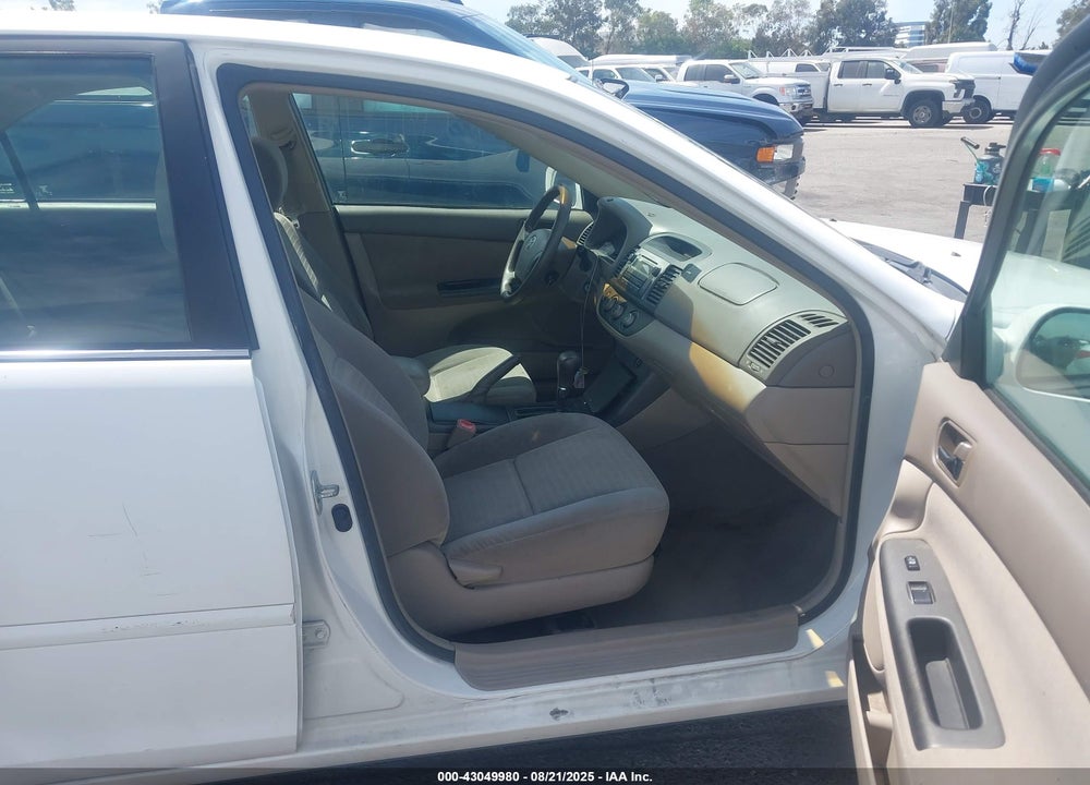 2005 TOYOTA CAMRY LE VIN: 4T1BE32K15U556405