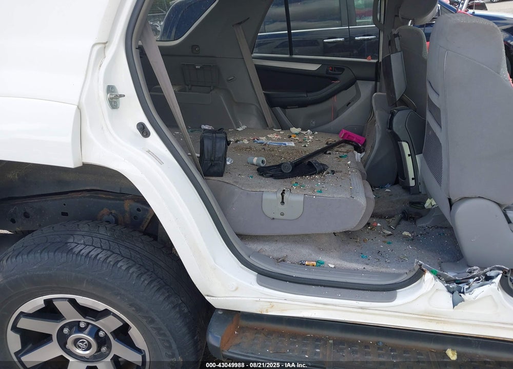 2004 TOYOTA 4RUNNER SR5 V6 VIN: JTEBU14R740046499