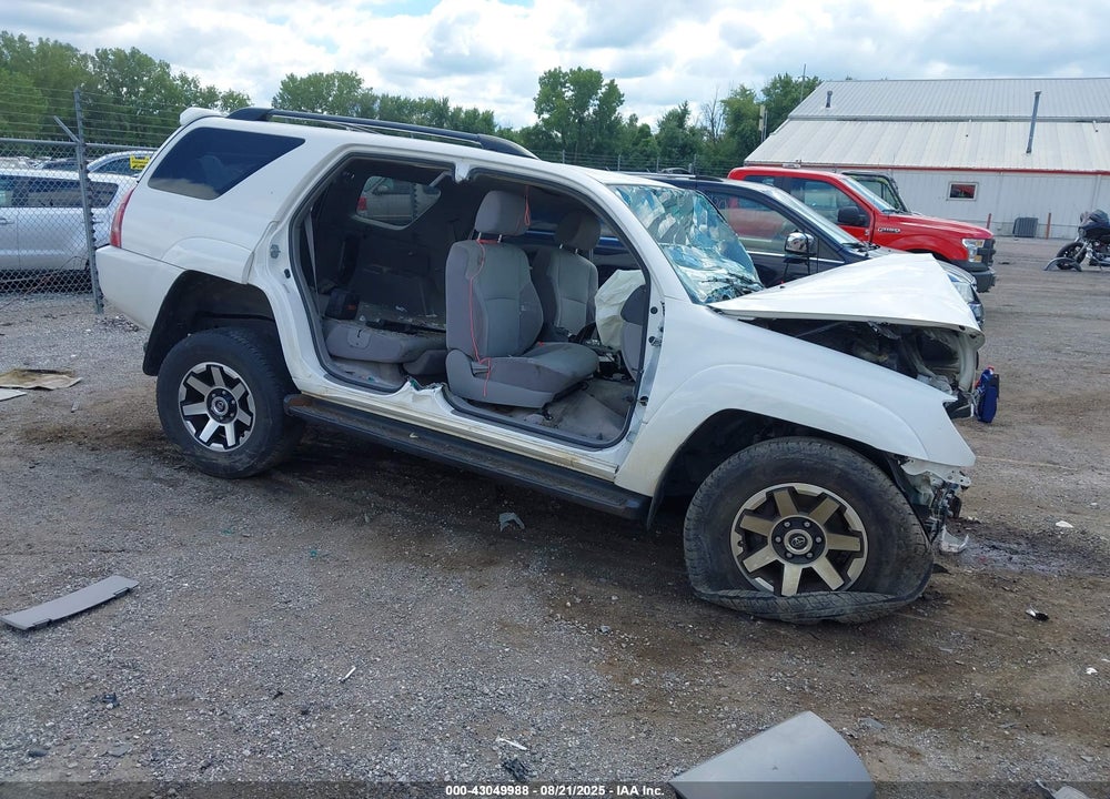 2004 TOYOTA 4RUNNER SR5 V6 VIN: JTEBU14R740046499