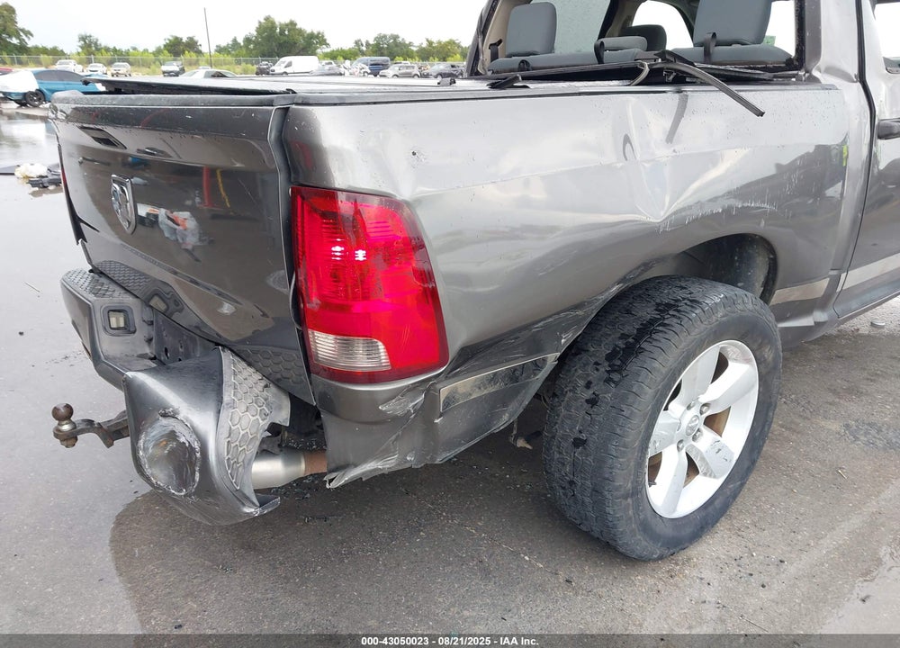 2013 RAM 1500 VIN: 1C6RR6KT2DS698975