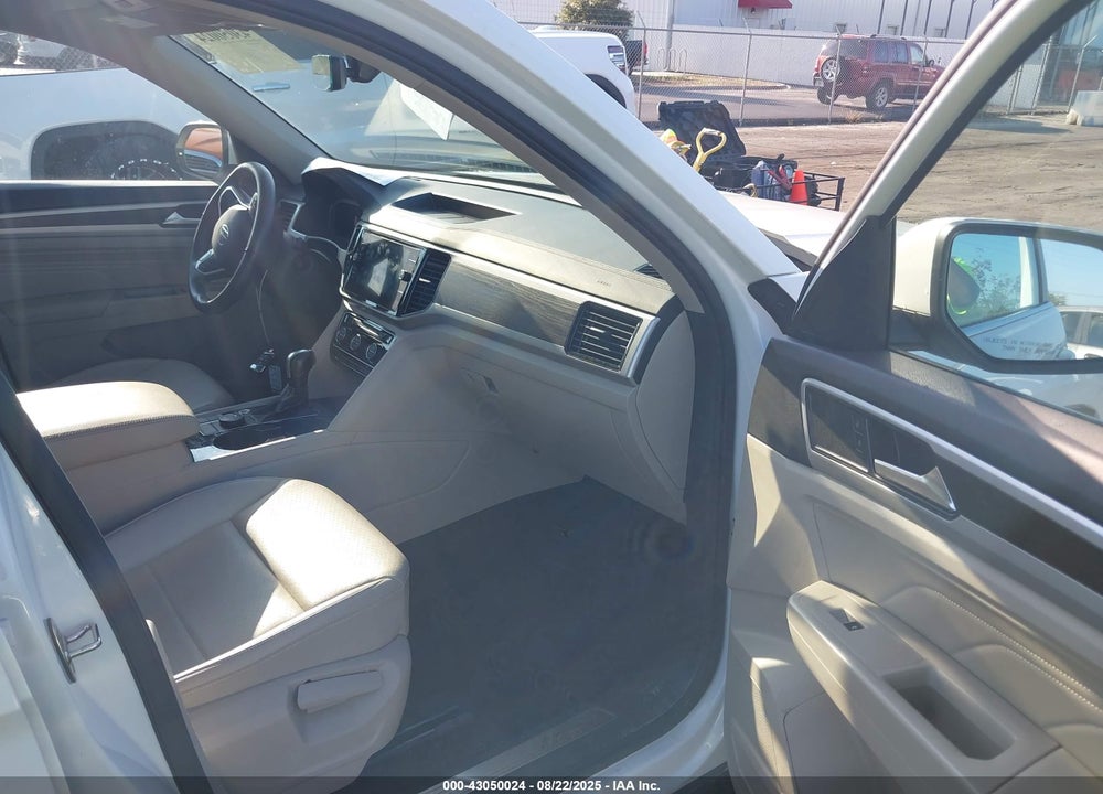 2022 VOLKSWAGEN ATLAS VIN: 1V2HR2CA4NC540738